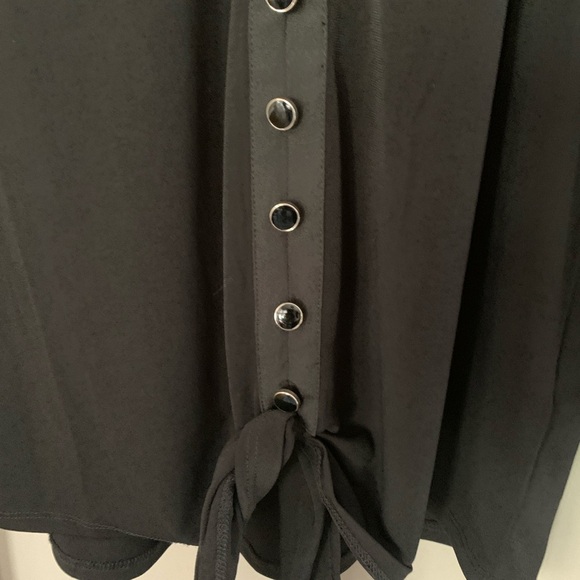 Dress Barn Elegant Small Black Button-Down Women's Top, EUC - Picture 3 of 3